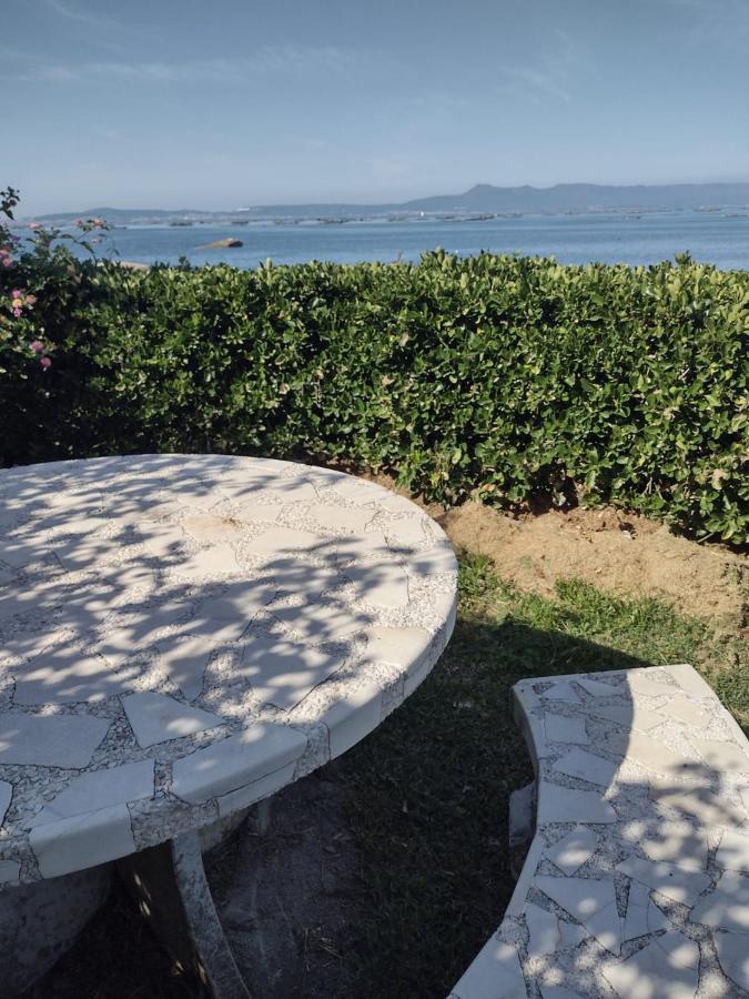Casa Con Jardin En Primera Linea De Playa O Grove Esterno foto